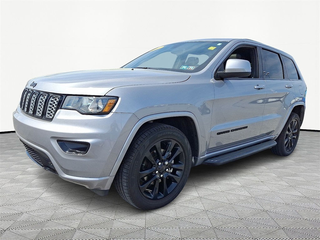2018 Jeep Grand Cherokee Altitude - Photo 3