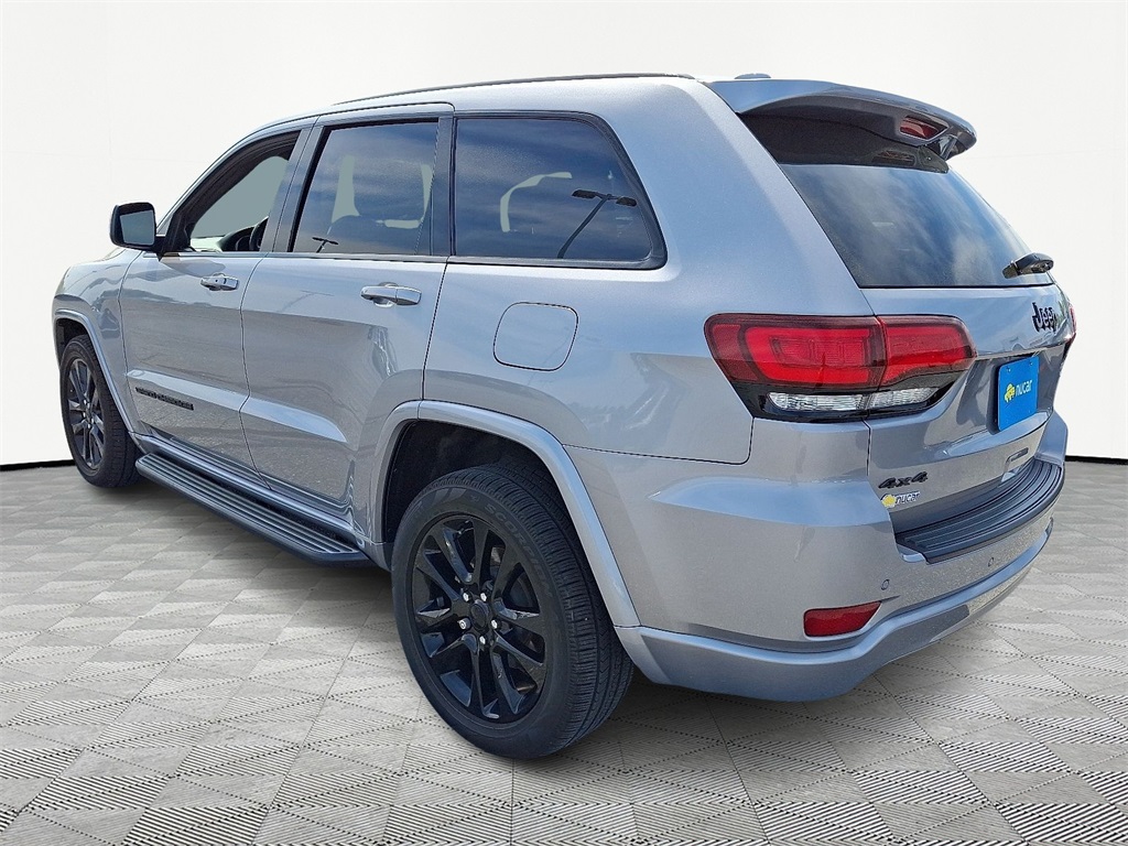 2018 Jeep Grand Cherokee Altitude - Photo 4