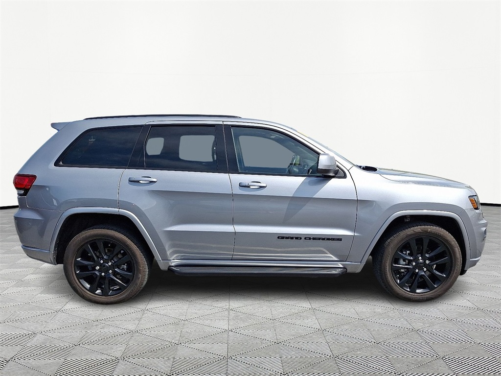 2018 Jeep Grand Cherokee Altitude - Photo 7