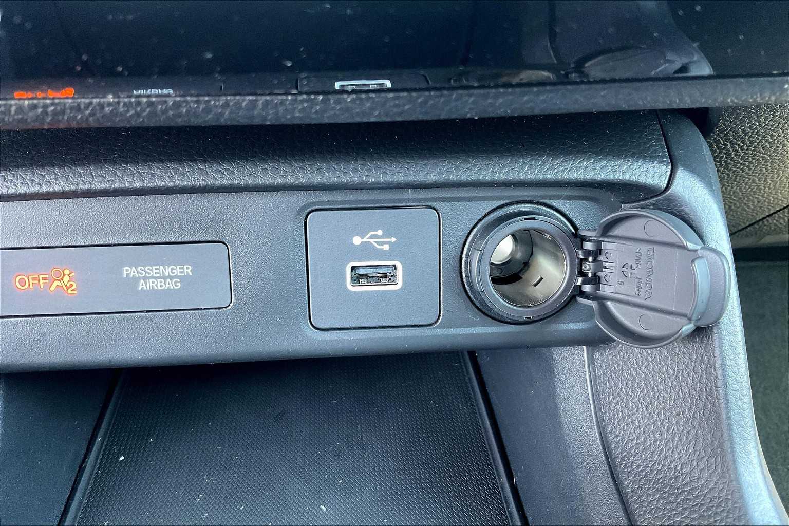 2022 Honda Civic Hatchback Sport - Photo 25