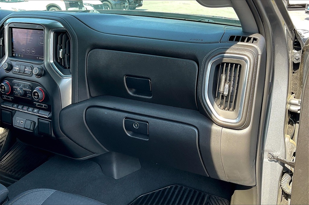 2022 Chevrolet Silverado 1500 LTD LT - Photo 12