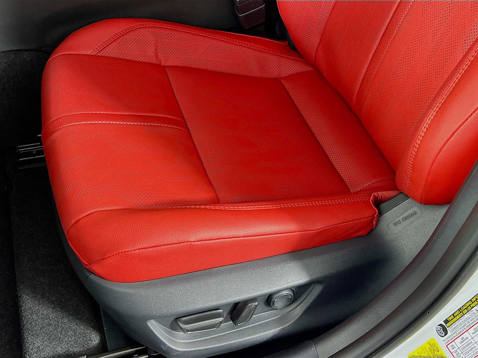 2025 Toyota Camry XSE - Photo 17