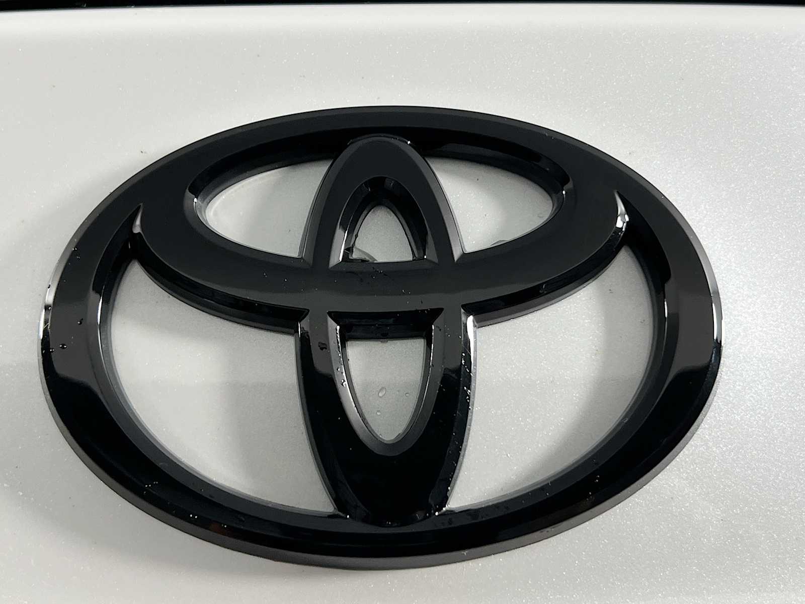 2025 Toyota Camry XSE - Photo 18