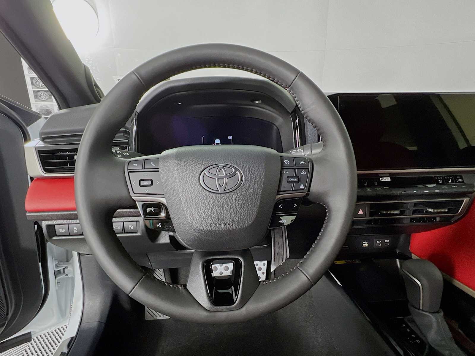 2025 Toyota Camry XSE - Photo 7