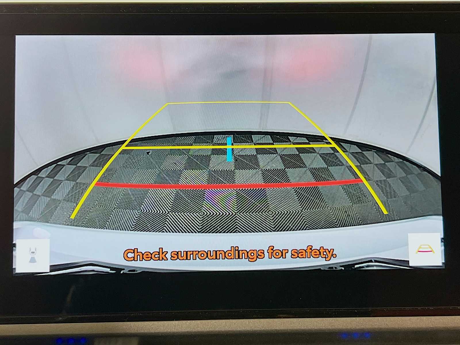 2025 Toyota Camry XSE - Photo 9