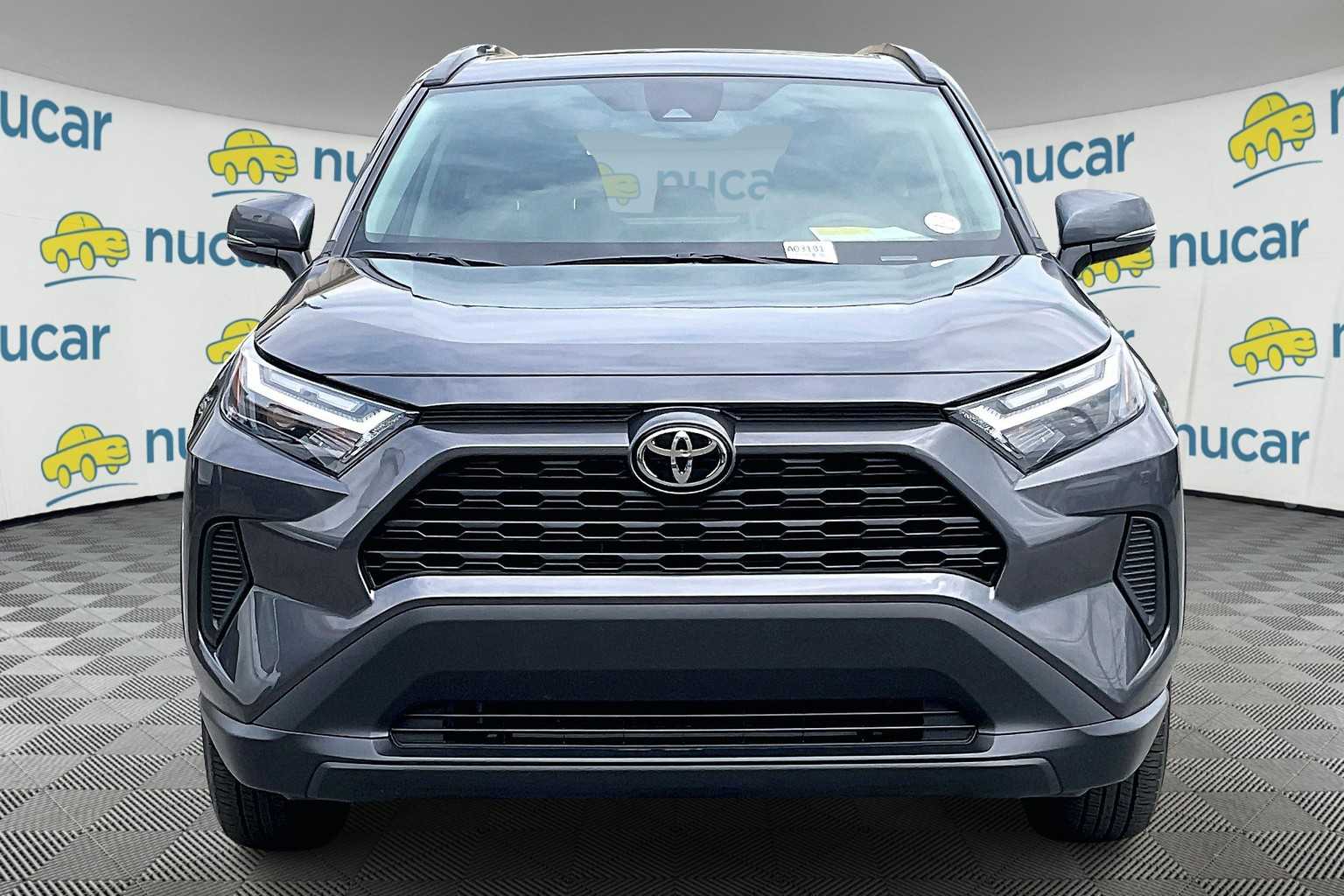 2024 Toyota RAV4 XLE - Photo 2