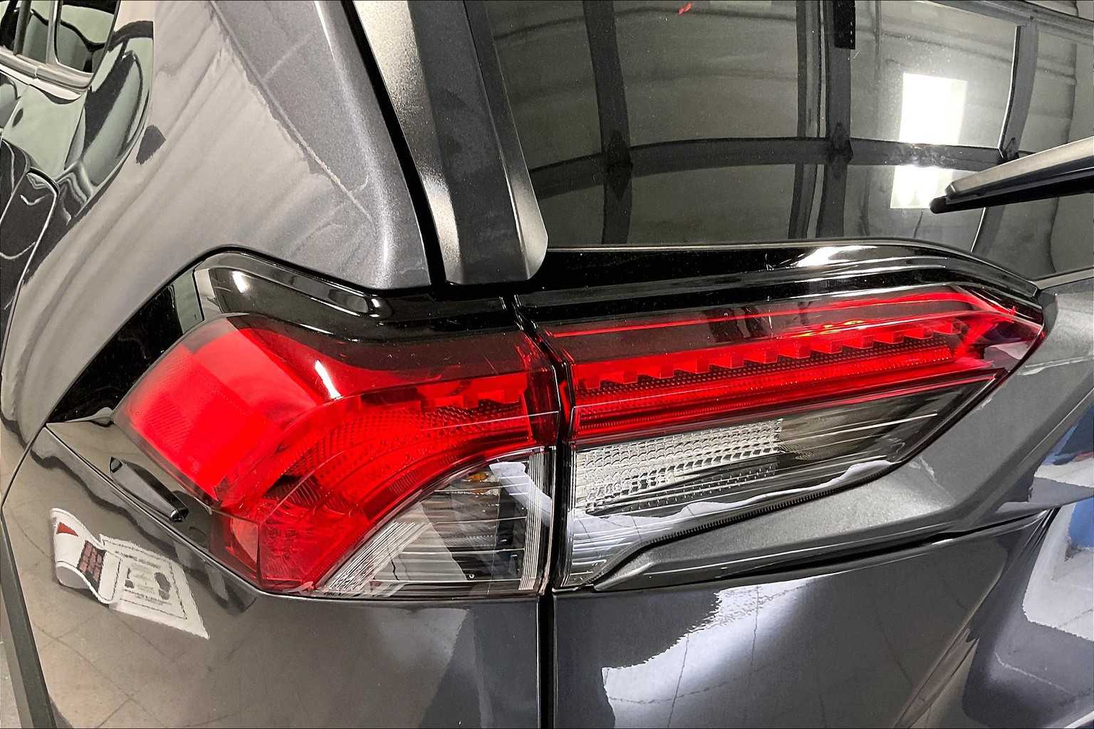 2024 Toyota RAV4 XLE - Photo 34