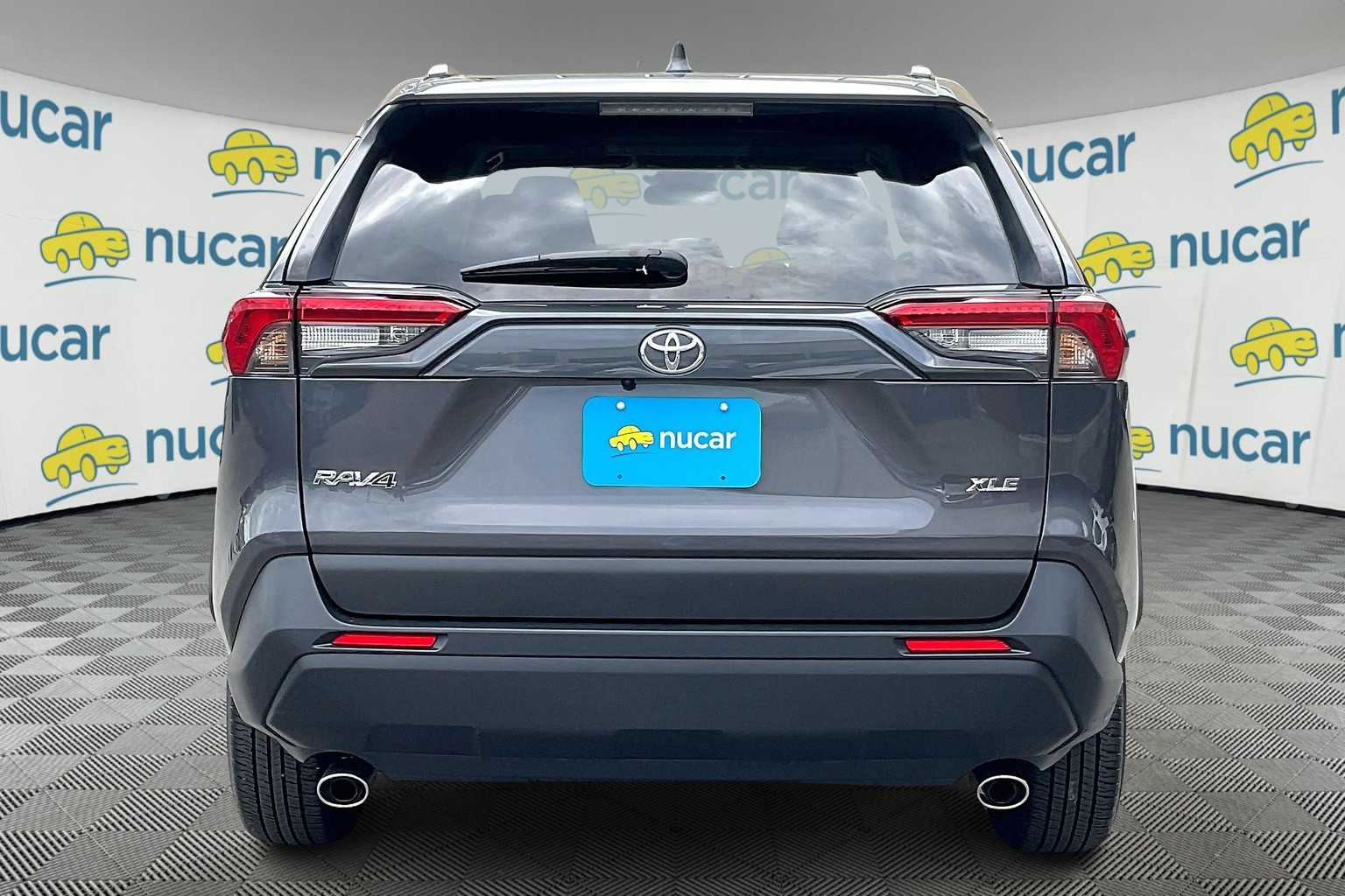 2024 Toyota RAV4 XLE - Photo 5