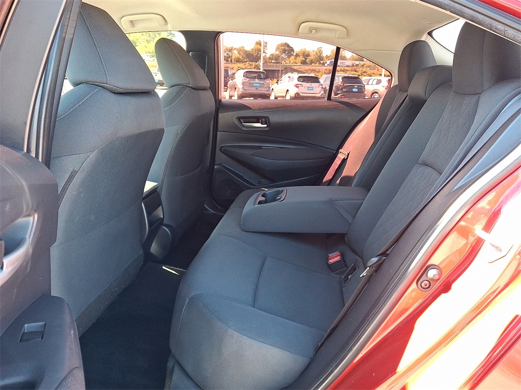 2020 Toyota Corolla LE - Photo 11
