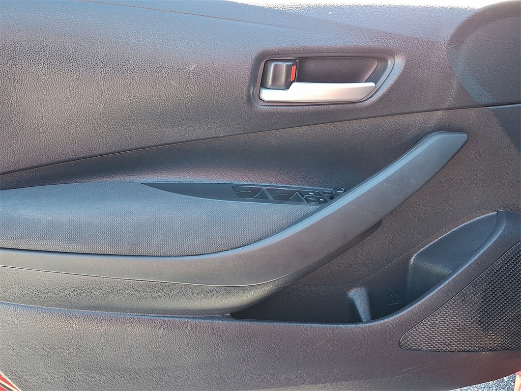 2020 Toyota Corolla LE - Photo 13