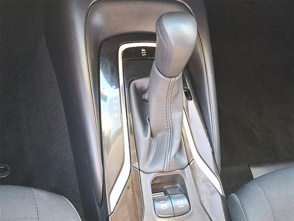 2020 Toyota Corolla LE - Photo 16