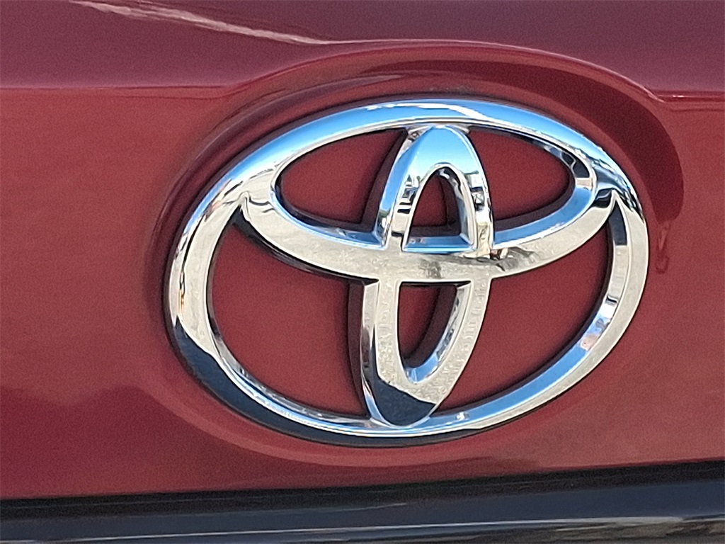 2020 Toyota Corolla LE - Photo 28