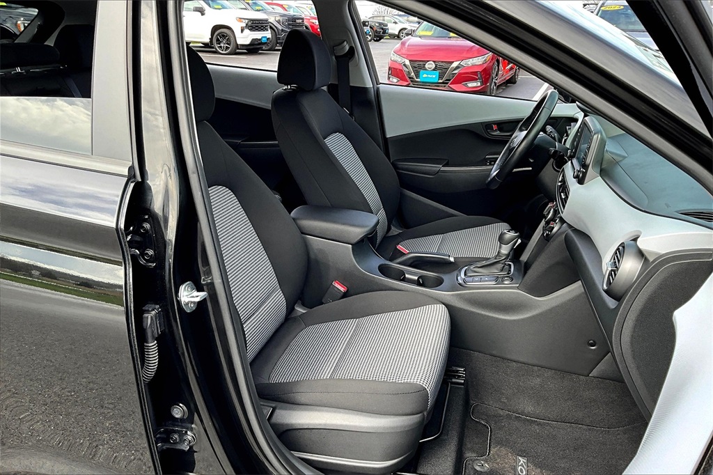 2021 Hyundai Kona SEL Plus - Photo 11