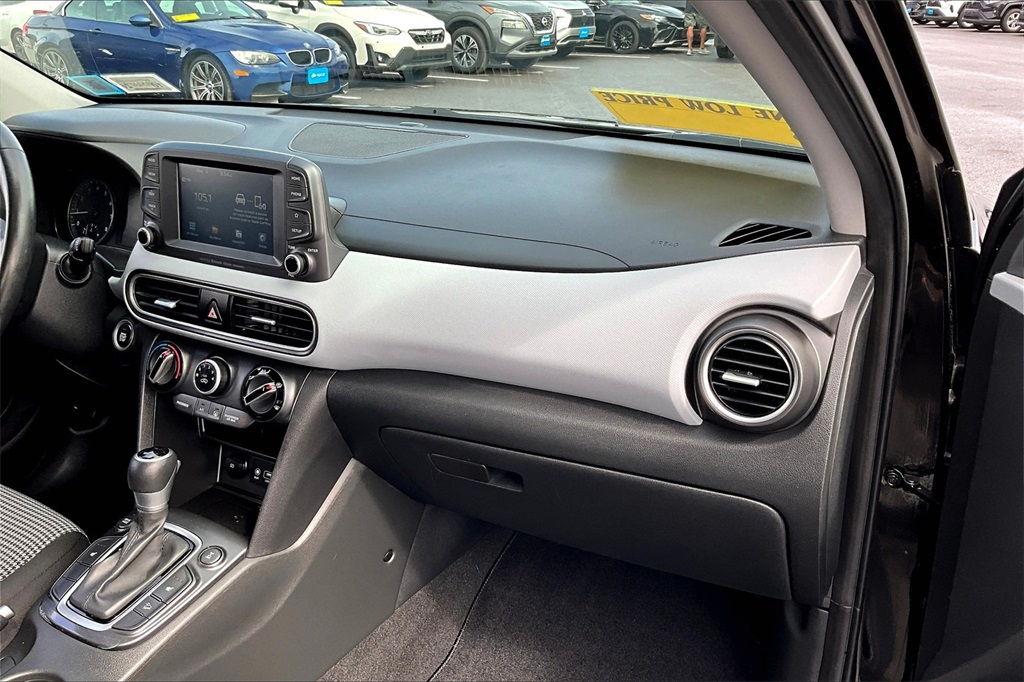 2021 Hyundai Kona SEL Plus - Photo 13