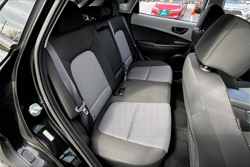 2021 Hyundai Kona SEL Plus - Photo 16