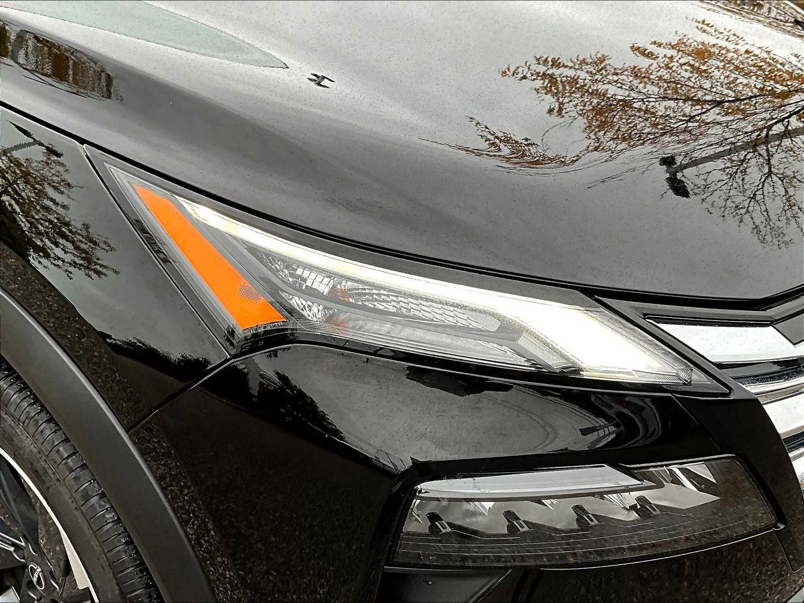 2025 Nissan Rogue SV - Photo 31