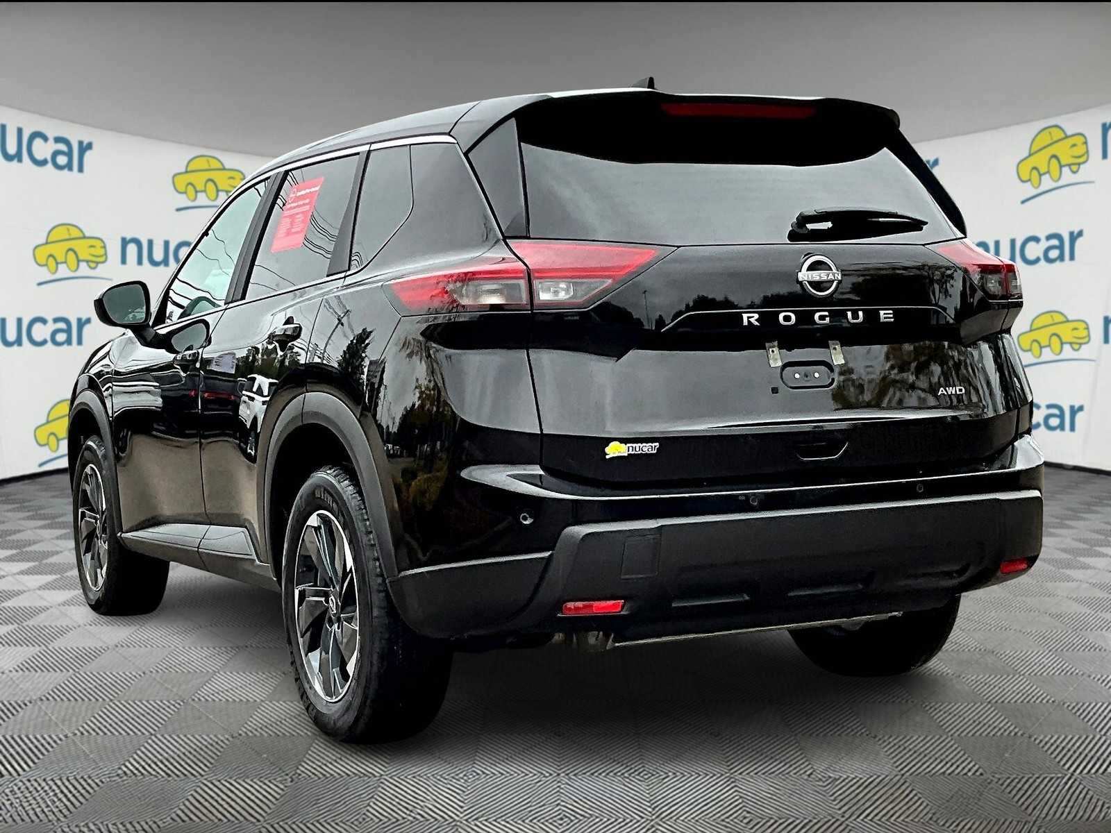 2025 Nissan Rogue SV - Photo 4