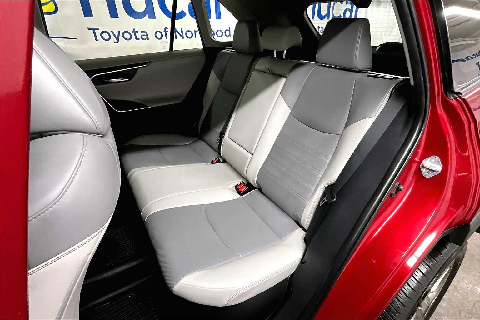 2019 Toyota RAV4 Hybrid Limited - Photo 15