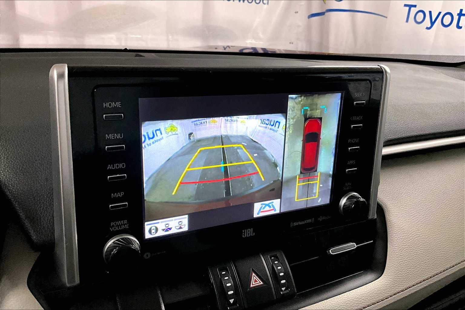 2019 Toyota RAV4 Hybrid Limited - Photo 19