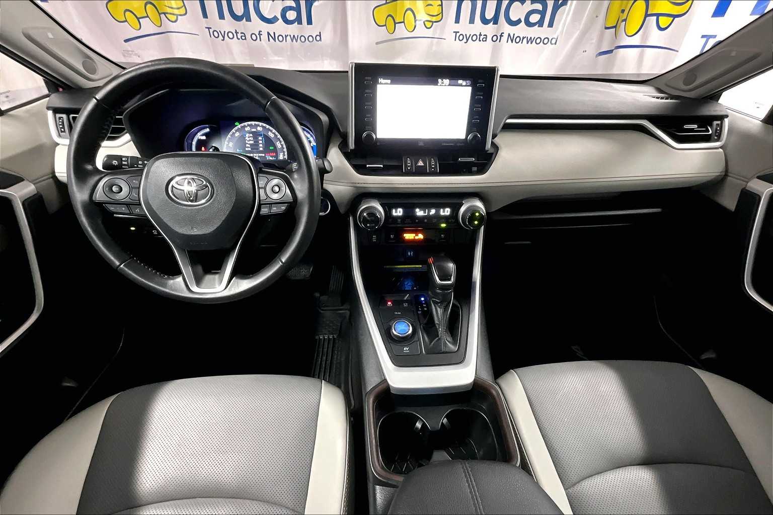 2019 Toyota RAV4 Hybrid Limited - Photo 21