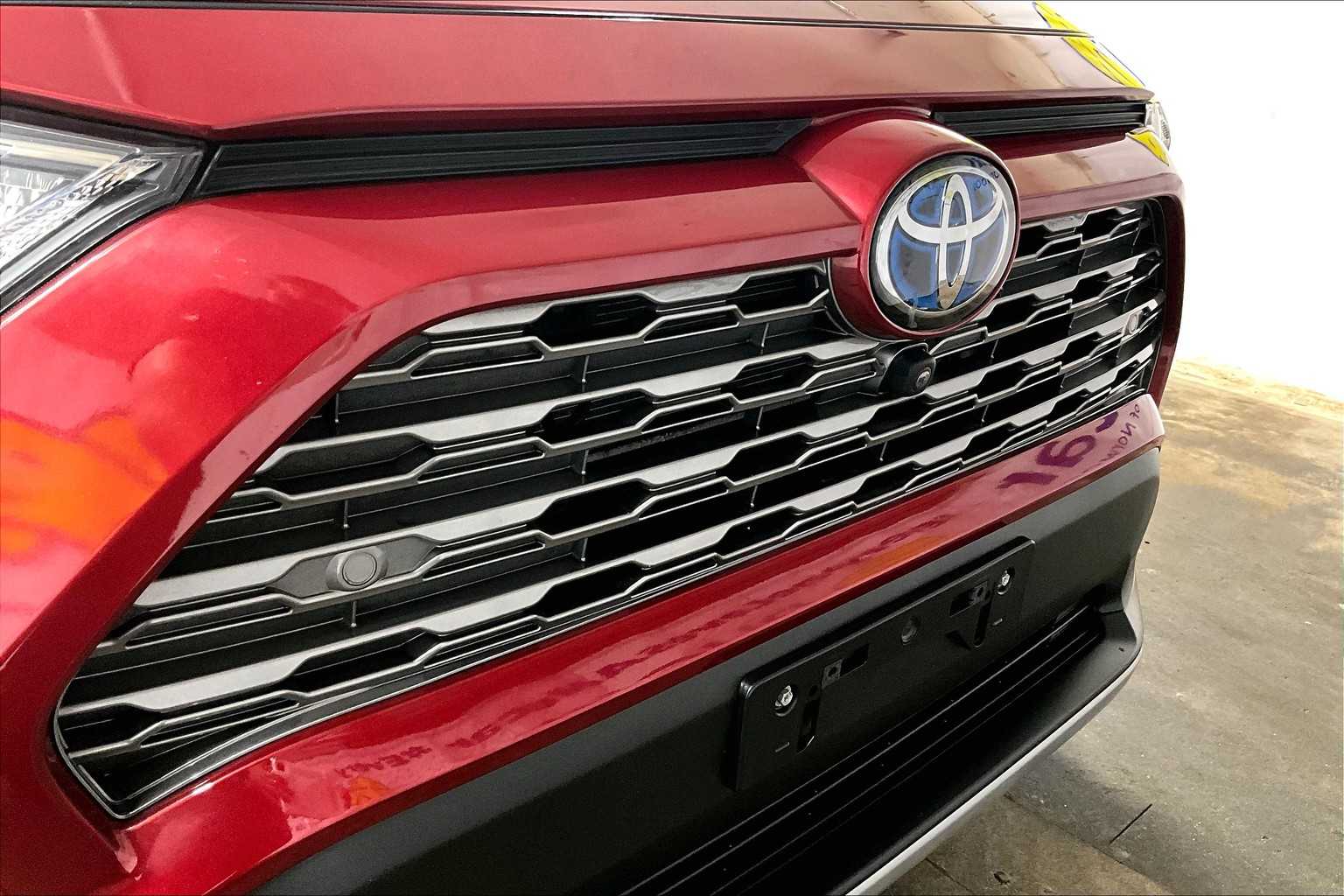 2019 Toyota RAV4 Hybrid Limited - Photo 32
