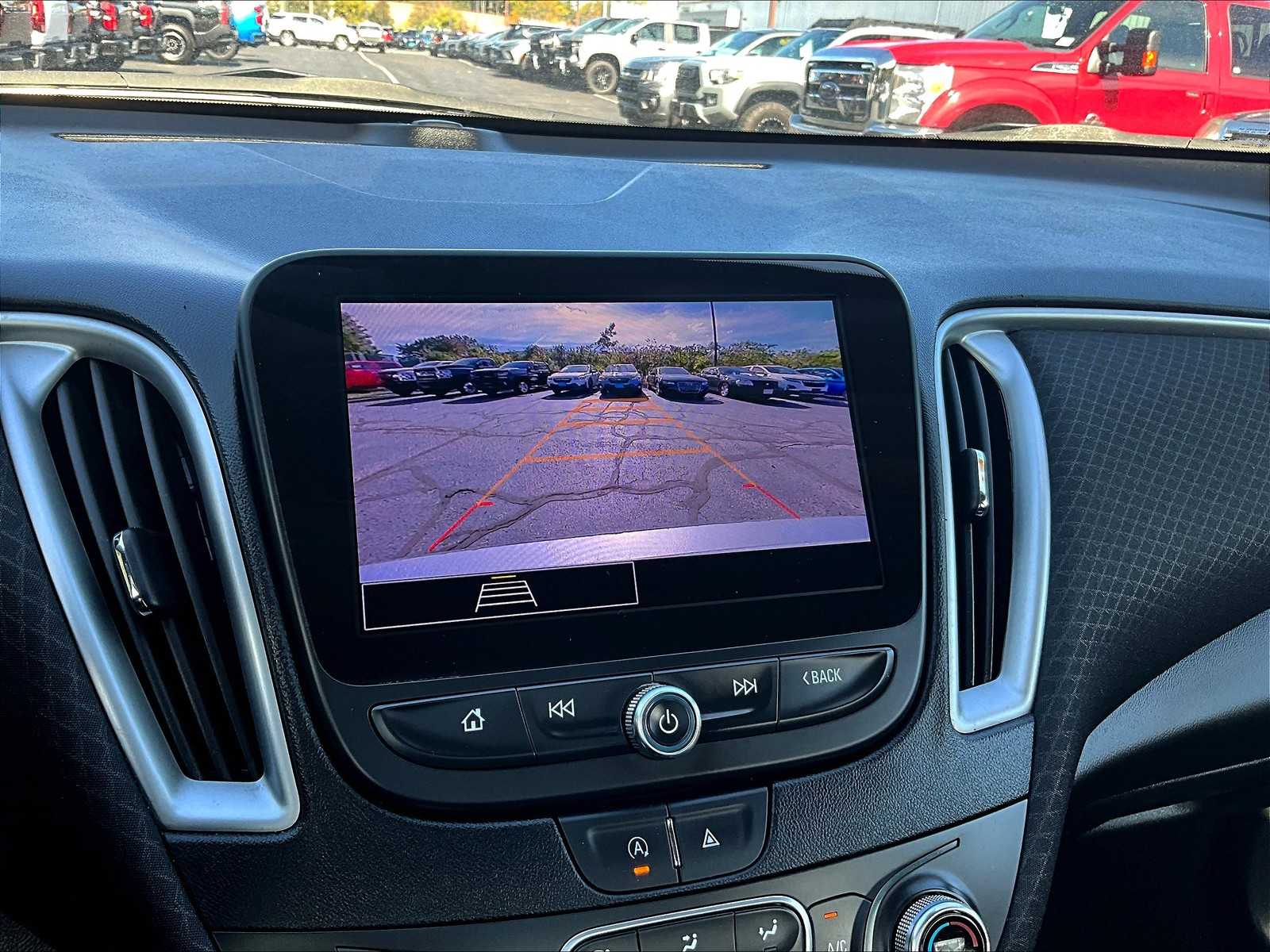 2024 Chevrolet Malibu LT - Photo 18