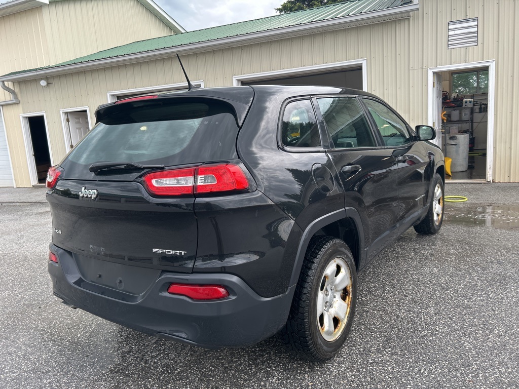 2015 Jeep Cherokee Sport - Photo 4