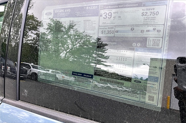 2025 Ford Escape Hybrid ST-Line Select - Photo 15
