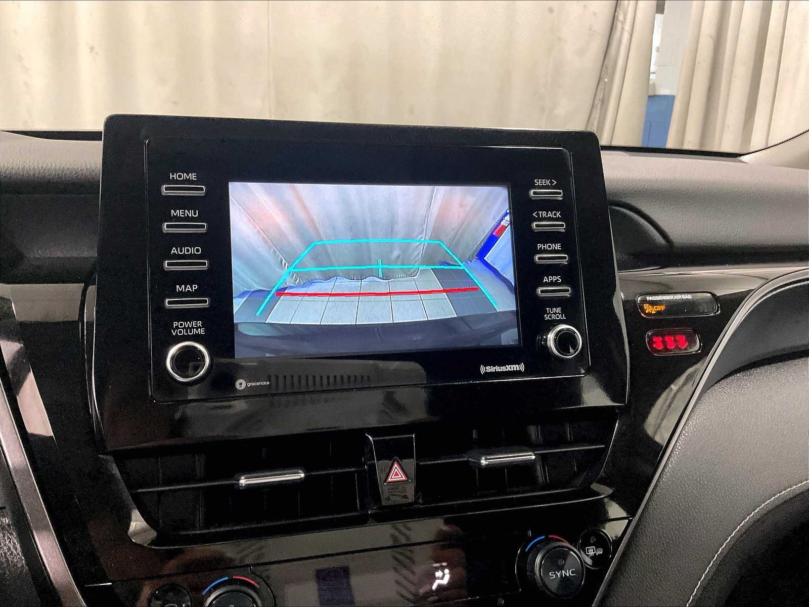 2023 Toyota Camry SE - Photo 19