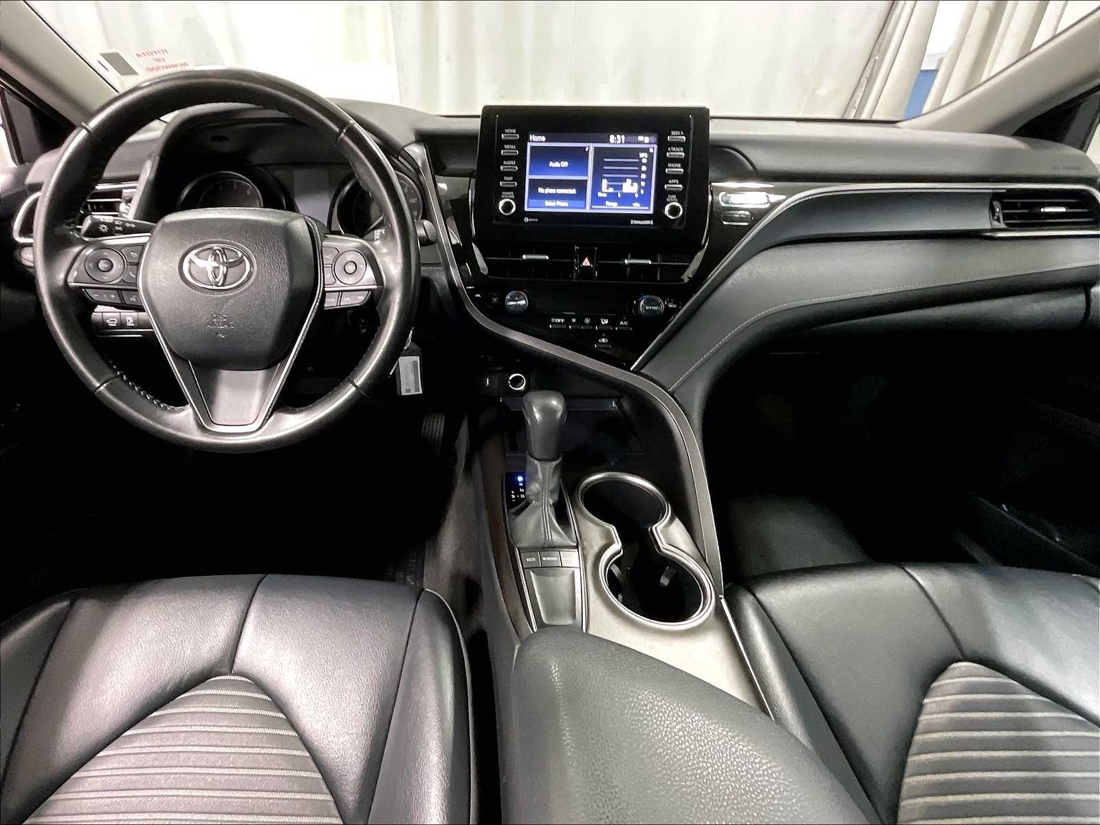 2023 Toyota Camry SE - Photo 21