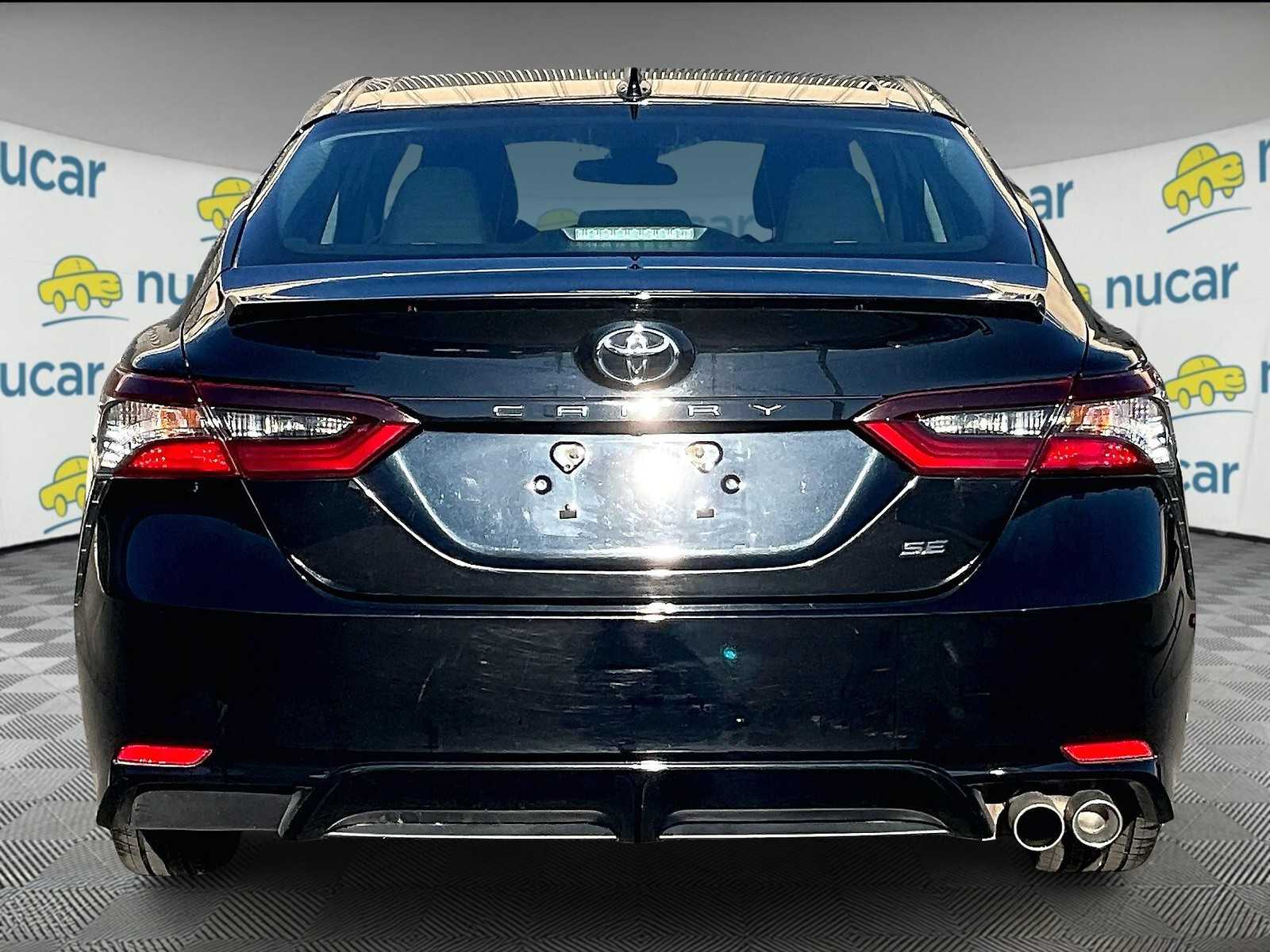 2023 Toyota Camry SE - Photo 5