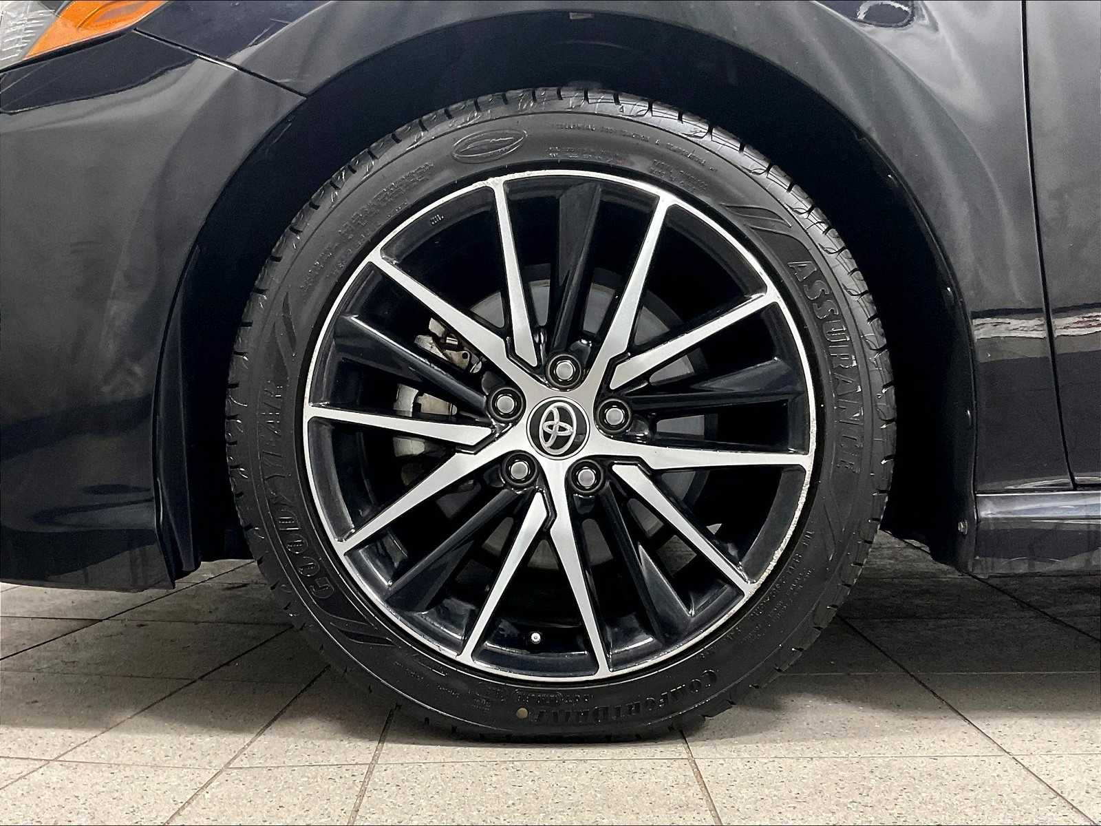 2023 Toyota Camry SE - Photo 7