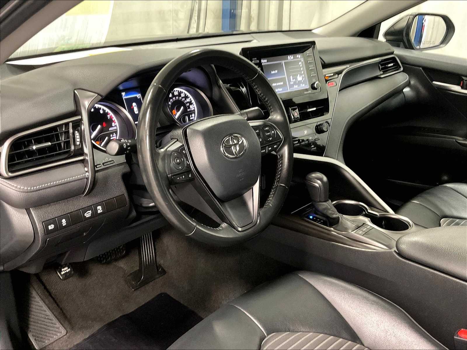 2023 Toyota Camry SE - Photo 8