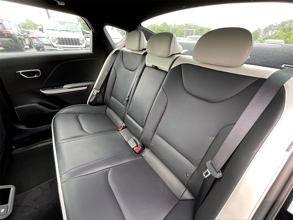 2025 Kia K4 GT-Line - Photo 15