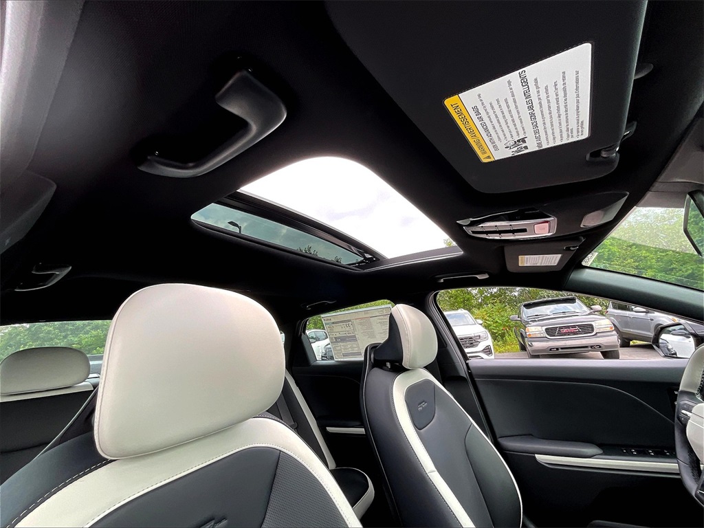 2025 Kia K4 GT-Line - Photo 16