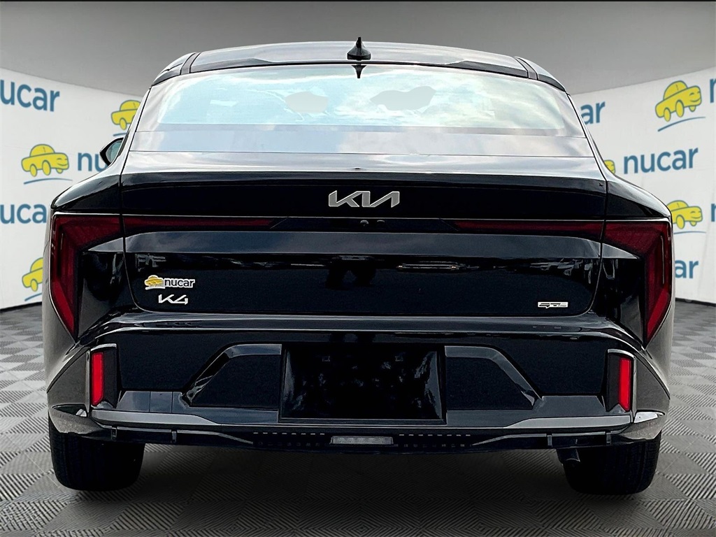 2025 Kia K4 GT-Line - Photo 6