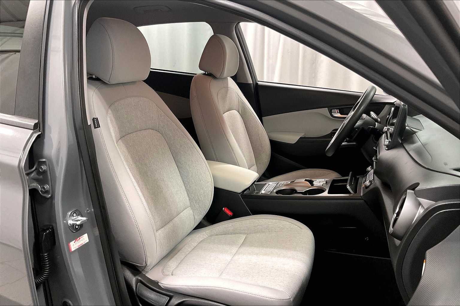2023 Hyundai Kona Electric SE - Photo 11