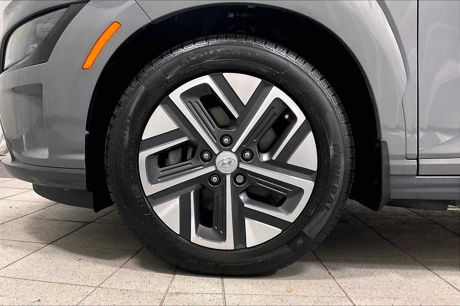 2023 Hyundai Kona Electric SE - Photo 7