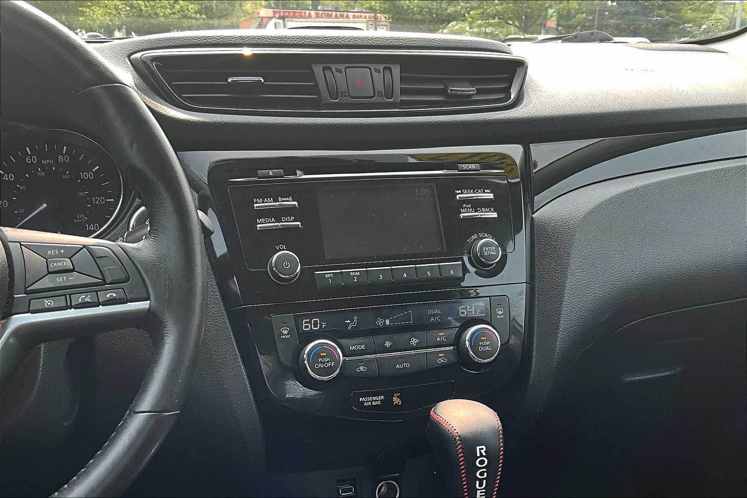 2017 Nissan Rogue Sport SV - Photo 18