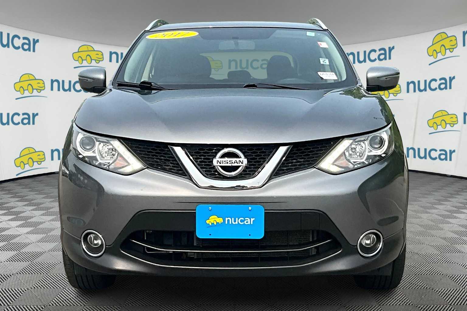 2017 Nissan Rogue Sport SV - Photo 2