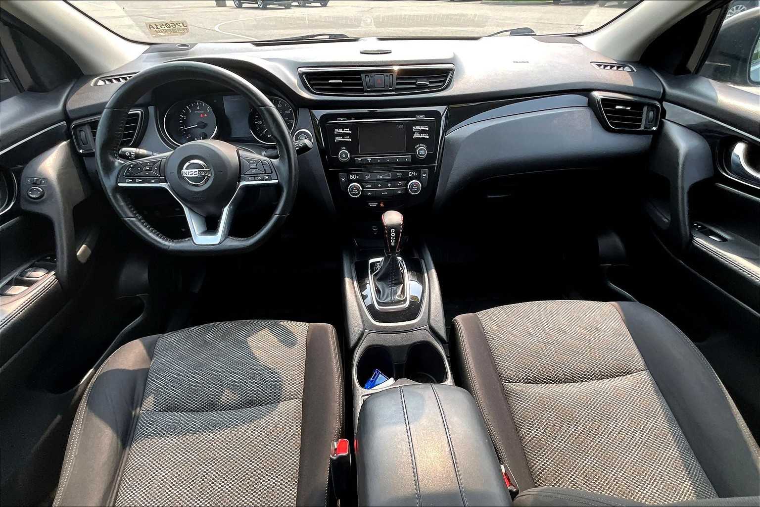 2017 Nissan Rogue Sport SV - Photo 21