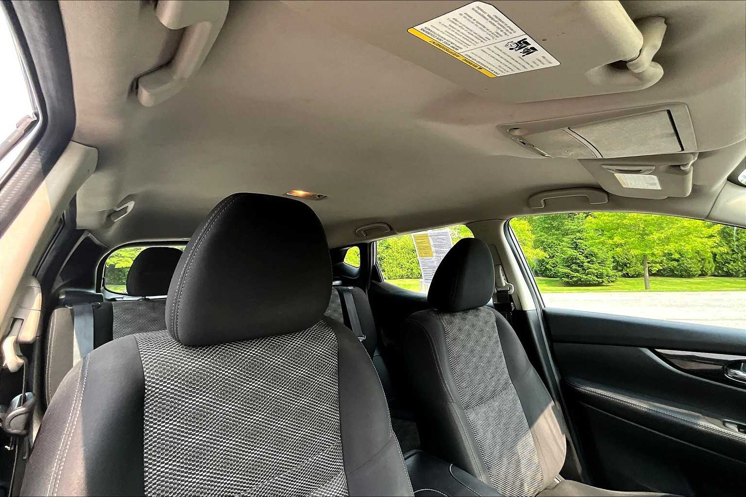 2017 Nissan Rogue Sport SV - Photo 22