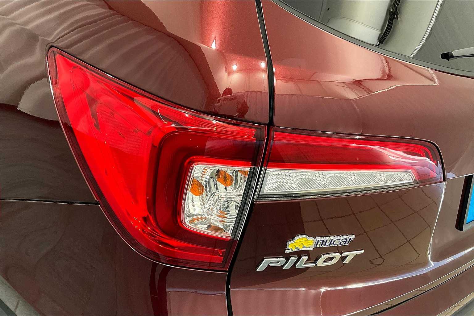 2021 Honda Pilot Touring 7-Passenger - Photo 35
