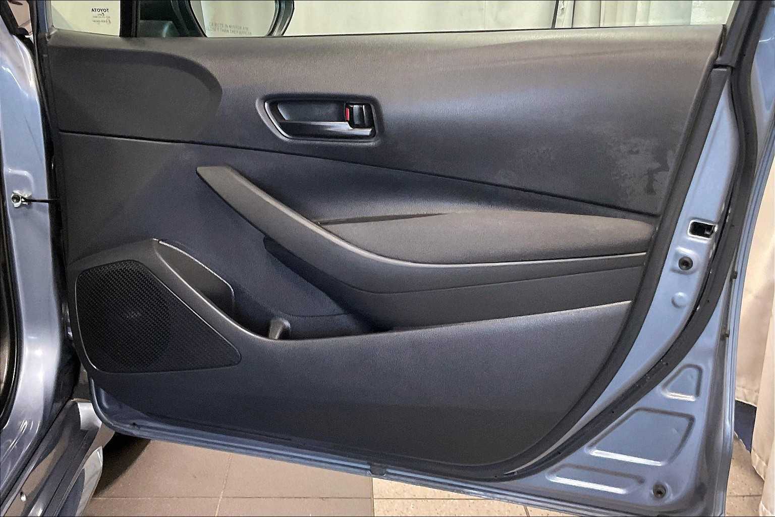 2023 Toyota Corolla LE - Photo 12