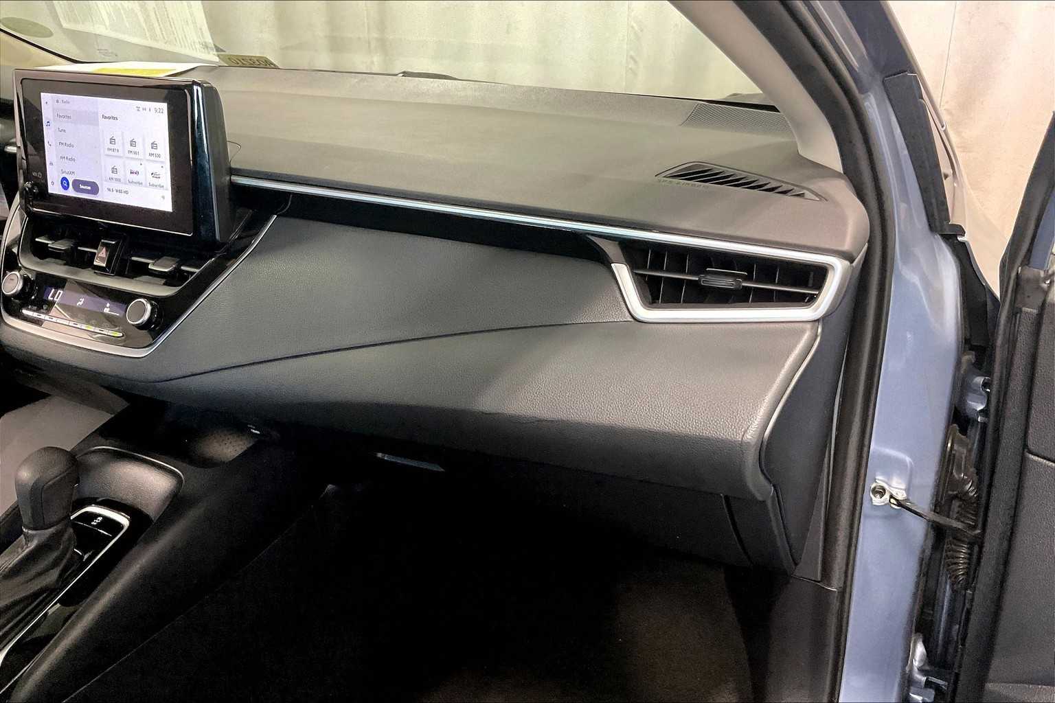 2023 Toyota Corolla LE - Photo 13