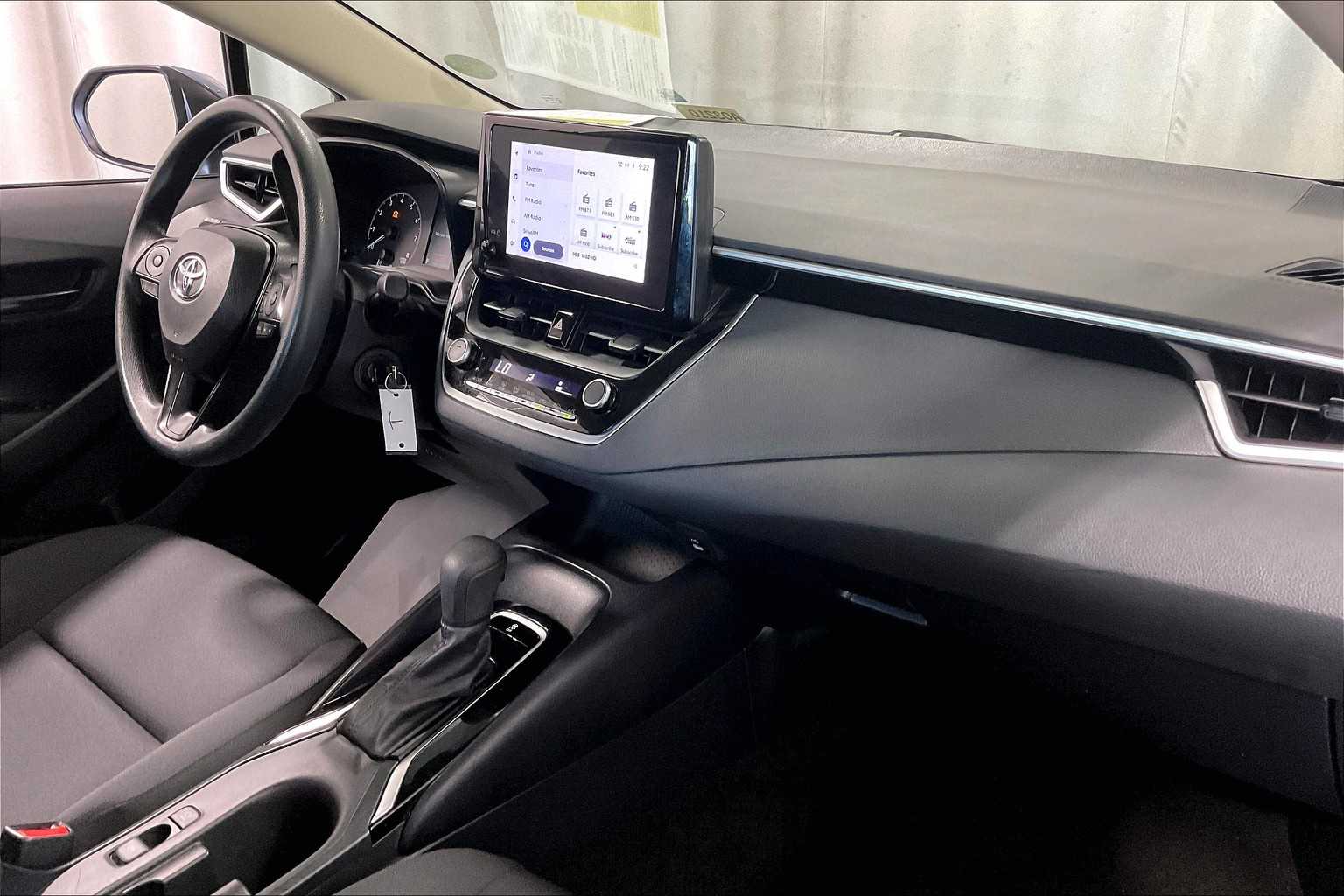 2023 Toyota Corolla LE - Photo 14