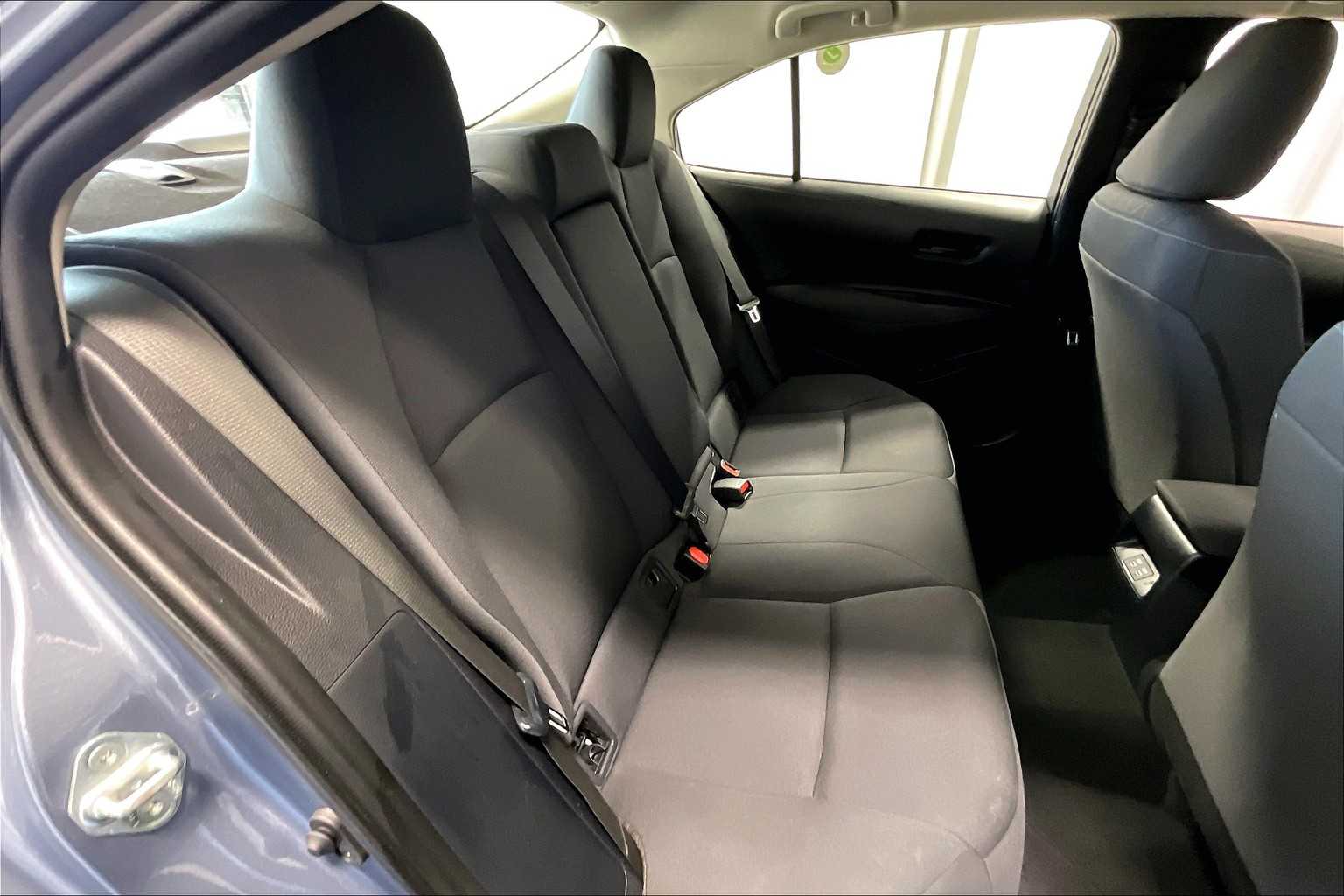 2023 Toyota Corolla LE - Photo 16
