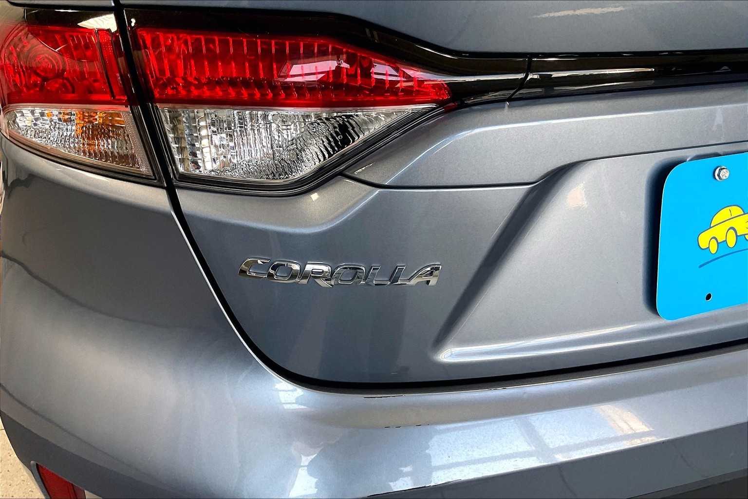 2023 Toyota Corolla LE - Photo 28