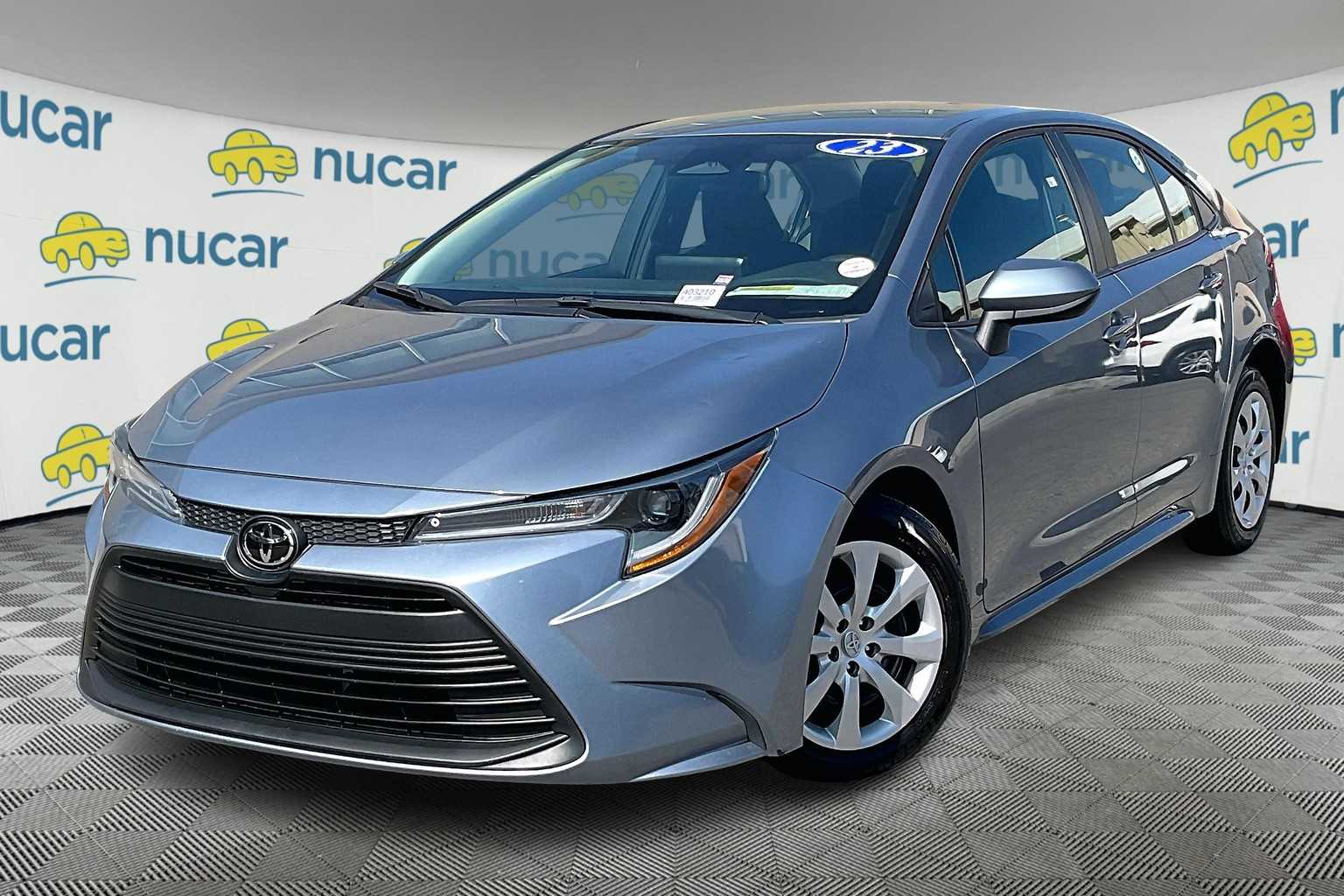 2023 Toyota Corolla LE - Photo 3