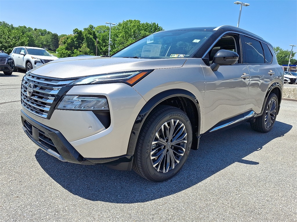 2025 Nissan Rogue Platinum photo 3